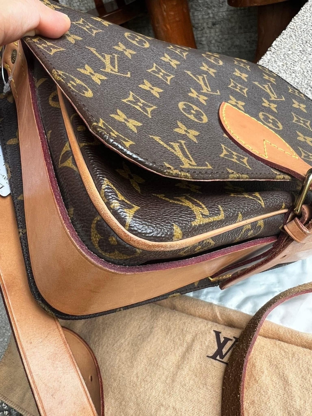 Authentic Louis Vuitton Vintage Cartouchière MM Monogram Crossbody - Picture 5 of 16